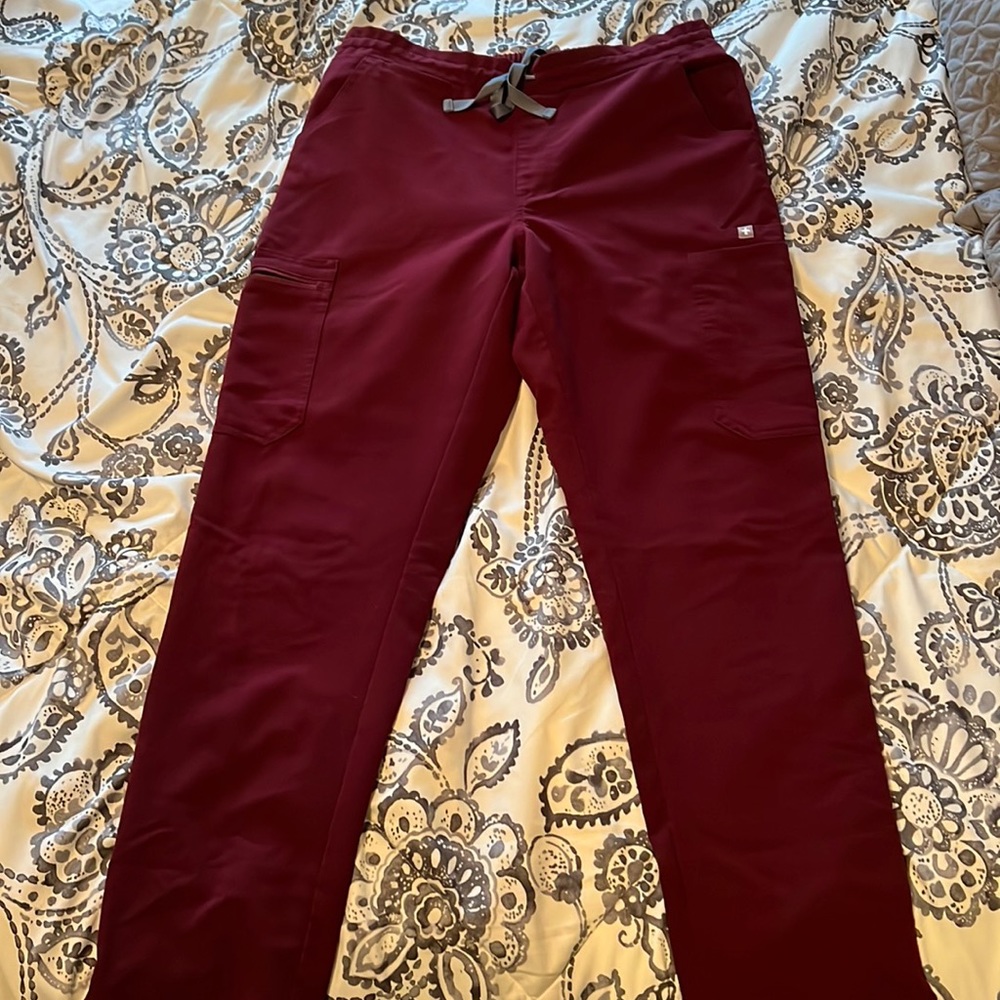 Burgundy Yola™ - Petite Skinny Scrub Pants